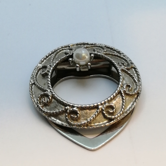 Vintage 1930's Dress Clip With Pearl Accent - Picture 4 of 5